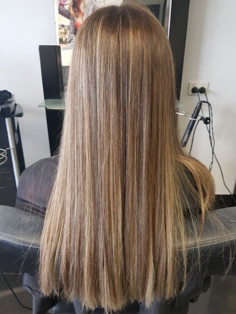 #BlondeHairGoals #BlondeTransformation #HairMakeover #BlondeBeauty #BlondeAmbition #HairInspo #BlondeBombshell #BlondeJourney #NewHairWhoDis #BlondeVibes #HairTransformation #BlondeLife #BlondeHighlights #BlondeObsessed #BlondeMagic Virgin Hair Highlights, Virgin Dark Blonde Hair, Simple Natural Highlights, Blonde Highlife On Brown Hair, Partial Highlights On Dark Blonde Hair, Melted Caramel Hair, Dark Blonde Hair Extensions, Light Honey Brown Hair With Highlights, Dirty Blonde Straight Hair