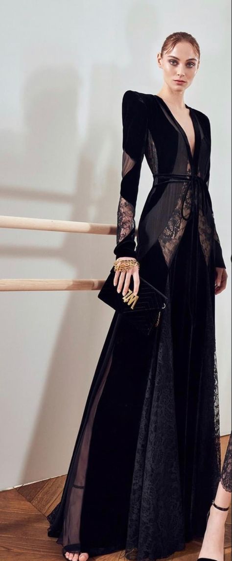 Haute Couture Outfits, Outfit Party, Woman Suit Fashion, فستان سهرة, Zuhair Murad, Gowns With Sleeves, Evening Dresses Elegant, Art Dress, Glam Dresses