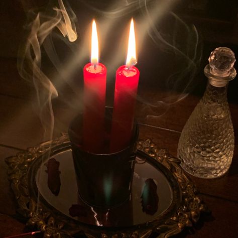 Birthday Witchcraft, Marriage Tarot, Red Goth Aesthetic, Kankri Vantas, Red Goth, Feminine Vibes, Ideas Fiesta, Voodoo Hoodoo, Goddess Aesthetic