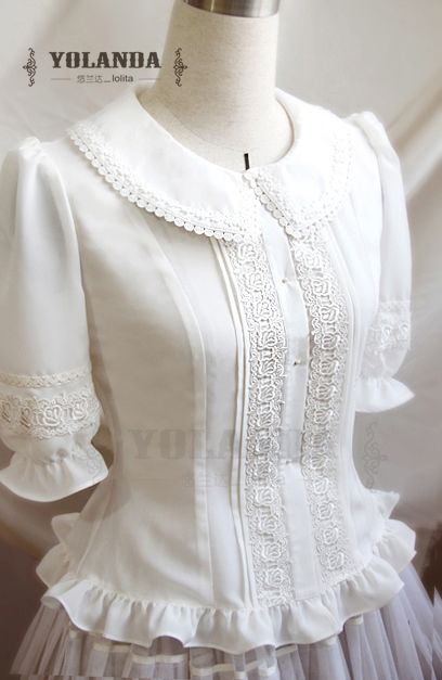 Classic Blouses, Vintage Blouse, Cute Blouses, Beautiful Blouses, College Fashion, Lolita Dress, Gothic Lolita, Blouse Vintage, White Blouse