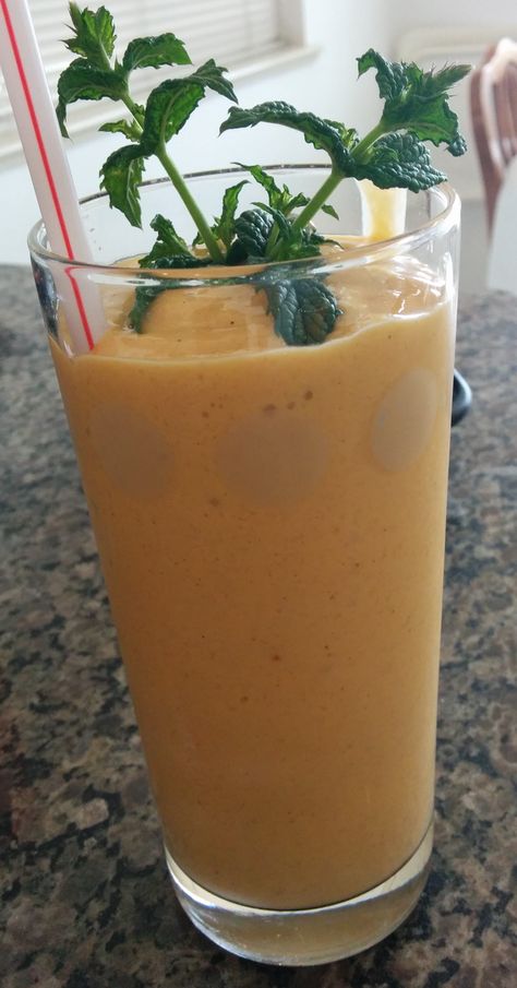 by Sonya McLeod, Certified Metabolic Balance® coach Ingredients 1 portion full fat yogurt (protein portion) 1 mango 1/8 tsp cardamom 1/8 tsp cinnamon 1/4 tsp 100% pure vanilla extract 4-5 ice cubes Makes 1 serving Directions Combine all ingredients in a blender and... #lowcarb #nojuice #nosugar Metabolic Balance Recipes Phase 2, Metabolic Balance Recipes, Balance Eating, Metabolism Recipes, Mango Lassi Recipe, Mango Lassi Recipes, Fast Metabolism Recipes, Lassi Recipe, Yogurt Protein