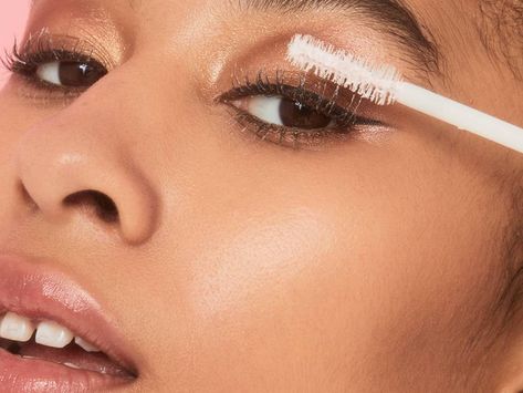 How to Use the Voluminous Mascara Primer for Results That Will Make You Say OMG Fake Eyelashes Applying, Normal Makeup, Avocado Mask, Brown Hairstyles, Primer Makeup, Voluminous Mascara, Eyelash Primer, Drugstore Mascara, Mascara Application