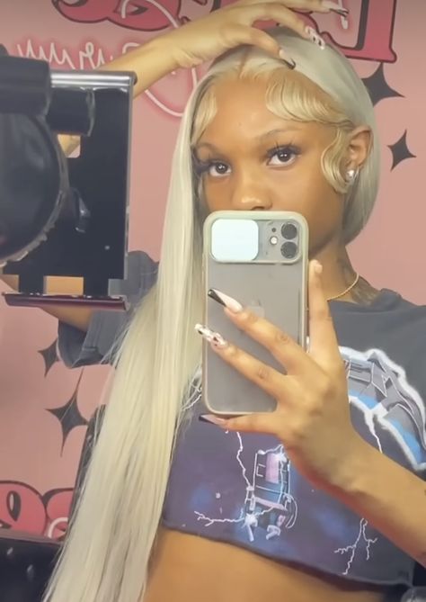 613 Middle Part Frontal, 613 Hair On Black Women, Cute Frontal Hairstyles, Blonde Hairstyle, Frontal Wig Hairstyles, Lace Fronts, Birthday Hairstyles, Frontal Hairstyles, Hair Ponytail Styles