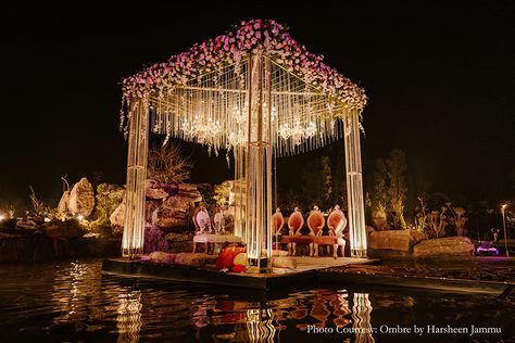 Mandap On Water, Mandap Decor With Lights, Mandap Design Night, Mandap Design Outdoor, Mandap Decor Night, Pool Mandap Decor, Chauri Mandap Decoration, Pool Side Mandap Decor, Indian Mandap Decor Outdoor