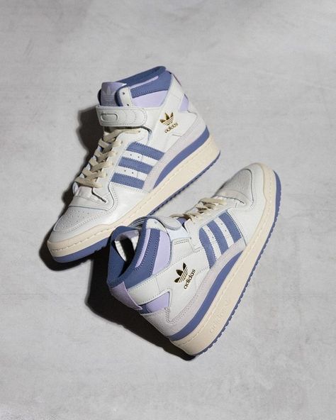 Adidas Shoes Blue, Adidas Forum High, Adidas Shoes Outfit, Blue Adidas Shoes, Adidas Shoes Mens, Pretty Shoes Sneakers, Adidas Forum, Shoe Wishlist, Hype Shoes