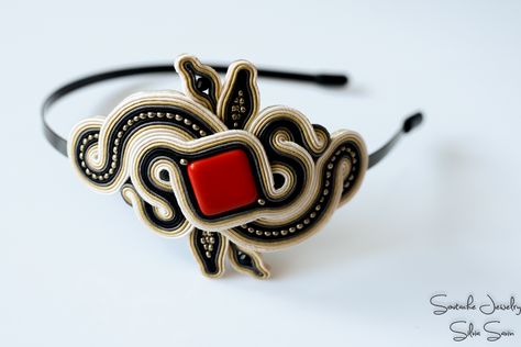 Soutache headband with Preciosa beads Soutache Headband, Soutache Tutorial, Hair Accessories Tutorial, Soutache Bracelet, Soutache Pendant, Soutache Necklace, Headband Tiara, Soutache Earrings, Beaded Headband