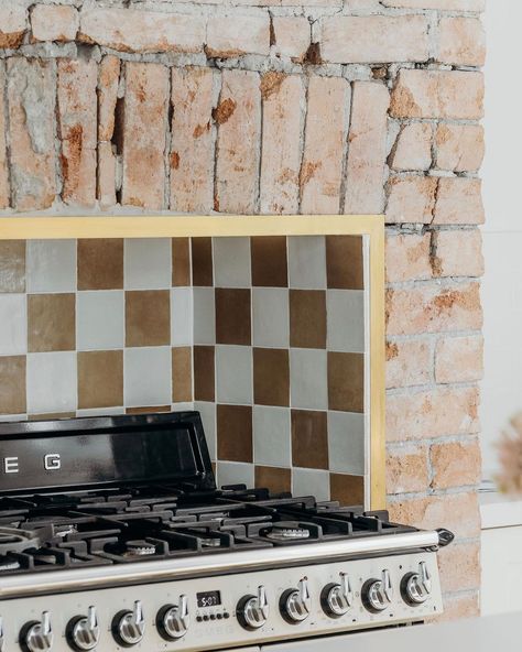 We can't get enough of statement tiles like this stunning checkerboard featuring our Sora Caramel & Sora Bianco. 💫✨   @houseoflita  #SoraCaramel #SoraBianco #StatementTiles #Checkerboardtiles #InteriorDesignInspo #kitcheninspo #kitchentiles #splashbacktiles Checkered Splashback, Checker Backsplash Kitchen, Checkerboard Splashback, Checkered Backsplash, Checkerboard Kitchen, Statement Tiles, Splashback Tiles, Kitchen Tiles, Kitchen Backsplash