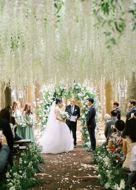 Forest Wedding | Woodland Wedding | Twilight Wedding Theme Diy Twilight Wedding, Forest Wedding Twilight, Twlight Eclipse Wedding Theme, Twilight Forest Wedding, Twilight Style Wedding, Twlight Eclipse Wedding, Twilight Movie Wedding, Fairy Wedding Theme Enchanted Forest, Twilight Wedding Reception