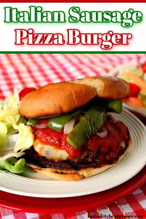 Garlic Buns, Traditional Coleslaw Recipe, Pizza Burgers Recipe, Italian Sausage Pizza, Italian Burger, Sausage Burgers, Slow Cooked Pulled Pork, Pizza Burger, Best Burger Recipe