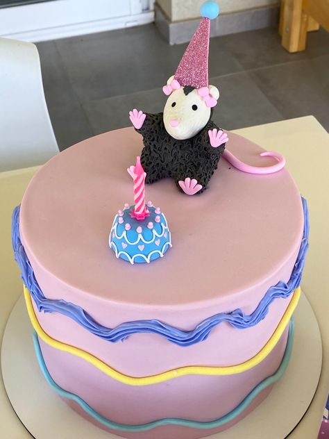 Possum Cake, Possum Birthday, Oc Inspo, Yummy Eats, Birthday Parties, Party Ideas, Frozen, Birthday Cake, Birthday Party