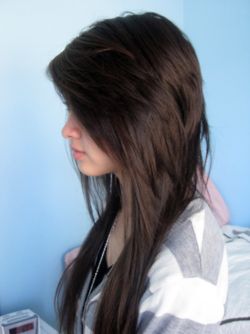 v layer cut | ... -haircut-for-long-layered-v-cut-style.php/attachment/v-cut-hairs Long Choppy Haircuts, Haircut For Long Hair, Scene Haircuts, V Cut Hair, Undercut Haircut, Haircuts For Long Hair With Layers, Long Layered Haircuts, Emo Hair, Scene Hair