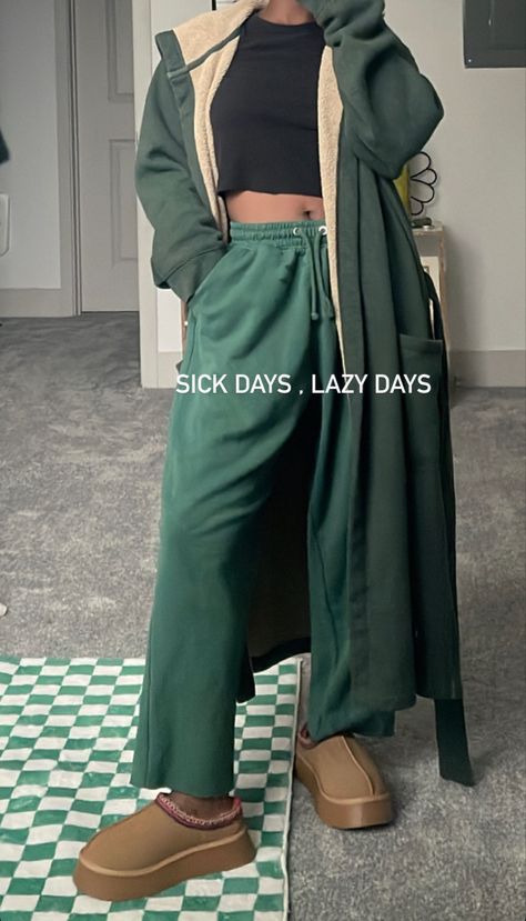 Comfy Sick Day Outfits, Sick Outfit Comfy, Sick Day Outfit, Sick Day, Outfit Of The Day, Cute Outfits, Fashion Outfits, Clothes