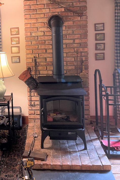 Wood Stove Base Ideas, Subway Tile Behind Wood Burning Stove, Woodstoves In Living Rooms, Tile Wood Stove Surround, Cottage Wood Stove, Wood Stove Surround, Wood Stove Hearth, Wood Burning Stoves Living Room, Metal Stove