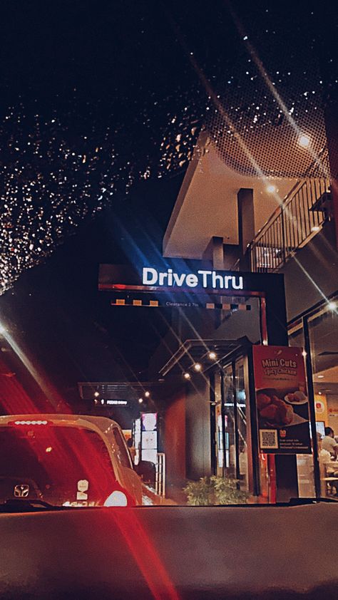 Drive Thru Aesthetic Mcdo, Mcdonalds Drive Thru Aesthetic, Drive Thru Mcdonalds Indonesia, Drive Through Aesthetic, Mcd Drive Thru Night, Drive Thru Aesthetic, Drive Thru Mcdonalds Night, Mcdonalds Drive Thru, Night Drive Aesthetic