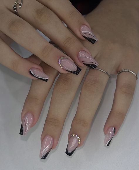 Subtle Nails, Fancy Nails Designs, Casual Nails, Hair Skin Nails, Oval Nails, Nails Desing, Fancy Nails, Best Acrylic Nails, Square Nails