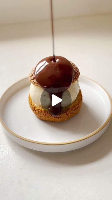 Matt Adlard on Instagram: "Profiteroles with a crispy choux, freshly churned vanilla gelato and chocolate sauce - absolute dream combo! I used to eat these little profiterole towers growing up but I don’t ever remember them having fresh vanilla gelato in 😂 Now there is a few elements to this, but everything can be prepped really easily ahead of time, you can freeze the choux and just pop it in the oven to bring back the crispiness before you’re ready to serve. You need to serve it immediately so the choux stays crispy, otherwise your gelato will melt and well…you’ll have a soggy melted mess. Get the full recipe on my website, just click the link in my bio!" Chocolate Choux Pastry, Profiteroles Presentation, Chocolate Profiteroles, Profiteroles Recipe Choux Pastry, Profiterole Tower, Chocolate Sauce, Vanilla, Oven, Pastry