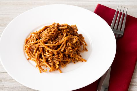 A Spaghetti With A Puerto Rican Twist | Rican Vegan Spaghetti Puerto Rican Style, Puerto Rican Spaghetti, Instant Pasta, Puerto Rican Style, Spaghetti With Ground Beef, Spagetti Recipe, Italian Spaghetti, Boricua Recipes, Bean Pasta