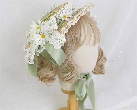 Cottagecore Hairstyles, Topi Vintage, Cottagecore Hat, Cottagecore Spring, Kawaii Hat, Princesa Sophia, Pastel Goth Outfits, Lace Bonnet, Hat Aesthetic