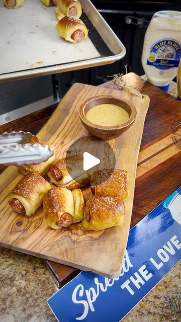 Justin Boudreaux-Backyard Gourmet Chef on Instagram: "🏈 Touchdown Taste Alert! 🌟 As we gear up for the Super Bowl, I’ve teamed up with @blueplatemayo to bring you a game-changing snack that will have everyone cheering for more! Introducing the ultimate Super Bowl snack: Pigs In A Blanket Pretzel Bites with a twist. 🎉 Dive into the perfect blend of smoky sausage wrapped in a golden pretzel hug, with a secret ingredient that takes it to the next level - Blue Plate Mayonnaise! 🍯🌭 Each bite is a burst of flavor, especially when dipped into our homemade honey mustard sauce, made creamy and delightful thanks to Blue Plate’s smooth, rich mayo. Whether you’re here for the football or just halftime, these pretzel bites are sure to win MVP at your Super Bowl party. ✨ #SuperBowlSnacks #BluePlate Homemade Honey Mustard Sauce, Super Bowl Snack, Sausage Wrap, Homemade Honey Mustard, Gourmet Chef, Honey Mustard Sauce, Blue Plate, Superbowl Snacks, Mustard Sauce