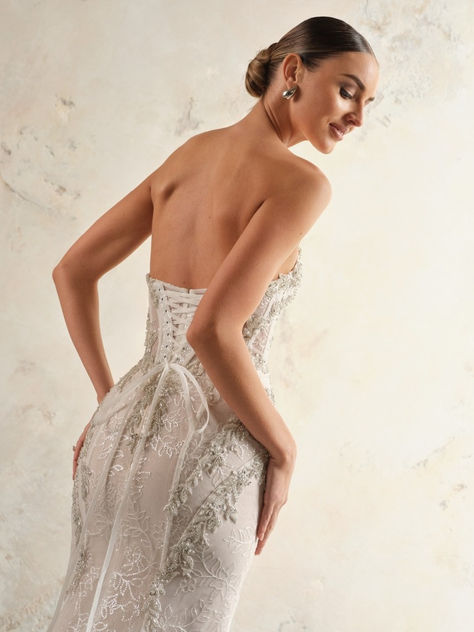 Stunning glittering strapless wedding dress Catholic Wedding Dresses, Engagement Planning, Italian Wedding Dress, Vintage Italian Wedding, Sottero And Midgley Wedding Dresses, Nude Gown, Wedding Dresses Sweetheart Neckline, Sottero And Midgley, Princess Fairytale