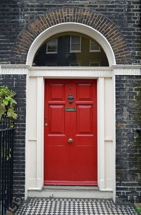 London Front Door, London Doors, Fromt Doors, Bloomsbury London, Exterior Door Designs, Red Front Door, London Red, Painted Front Doors, Red Roof