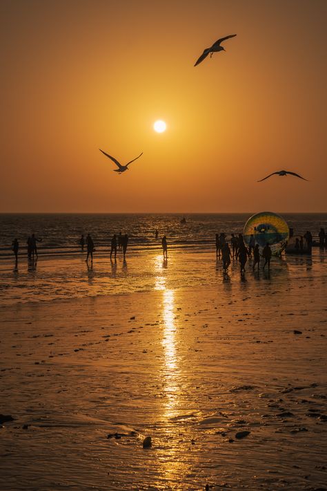 Mandvi Beach Photography, Mandvi Beach Kutch, Mandvi Beach, Speed Photography, Shutter Speed Photography, Stylish Photo, Simple Canvas Paintings, Stylish Photo Pose, Gig Posters