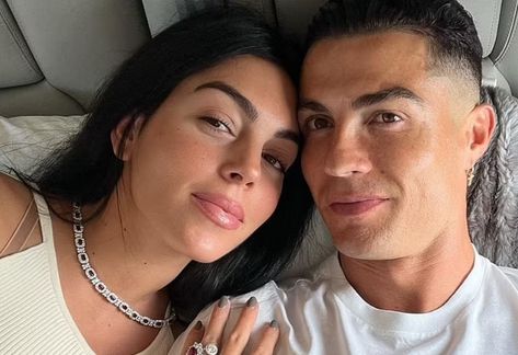 Cristiano Ronaldo Girlfriend, Ronaldo Wife, Ronaldo Girlfriend, Cream Gown, Antonella Roccuzzo, Cristina Ferreira, Yellow Trainers, Cristiano Jr, Georgina Rodriguez