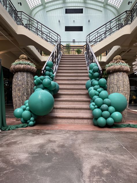 green, botanic, stairs, garland Balloon Garland On Stairs, Stairs Garland, Garland On Stairs, Photo Corner, S Photo, Photo Corners, Balloon Arch, Balloon Garland, 40th Birthday