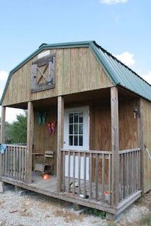 Shed Homeschool Room, Homeschool Shed Ideas, Homeschool Shed, Homeschool House, Homeschool Room, Barns Sheds, She Sheds, Back To Home, School Room