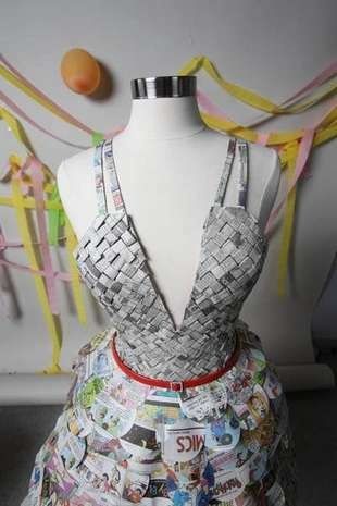 I like the style of the dress and how it has been designed Recycled Costumes, Weaving Paper, Junk Kouture, Newspaper Fashion, Newspaper Dress, Trash Fashion, Unconventional Fashion, Paper Dresses, Recycled Dress