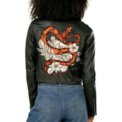 Snake With Flowers, Jacket Drawing, Painted Leather Jacket, Hand Painted Denim Jacket, Painted Denim Jacket, Painted Jacket, Leather Jacket Outfits, Womens Jackets, Painted Denim