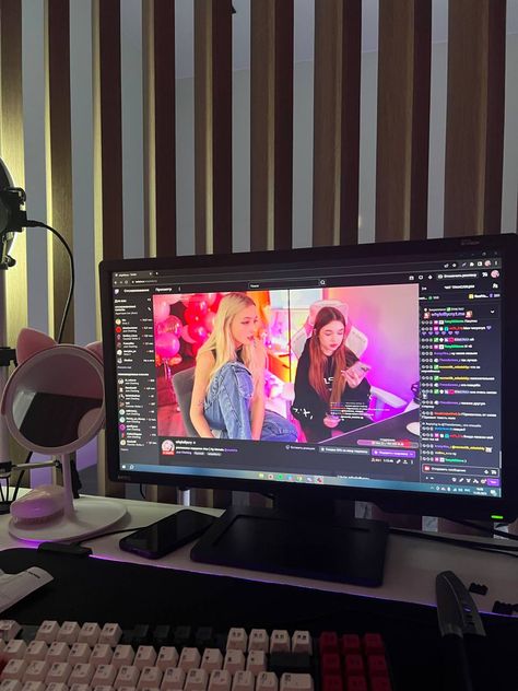 Streamer Aesthetic Wallpaper, Streaming Aesthetic, Streamer Aesthetic, Manifesting Vision Board, Streamer Dr, School Goals, Streaming Setup, A Aesthetic, Office Games