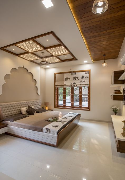 The Contemporary Cubic House | Tvakshati Architects - The Architects Diary Indian Bedroom Design, Cozy Bedroom Design, Pop Ceiling Design, House Ceiling Design, Ceiling Design Living Room, Modern Bedroom Interior, Bedroom False Ceiling Design, Ceiling Design Bedroom, Inspire Me Home Decor