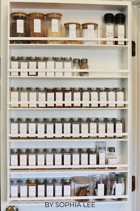 Kitchen Spice Rack Ideas, Kitchen Apartment Ideas, Large Spice Rack, Storage Organization Ideas, Wall Spice Rack, Spice Jar Storage, Wall Mounted Spice Rack, Sophia Lee, Kitchen Apartment