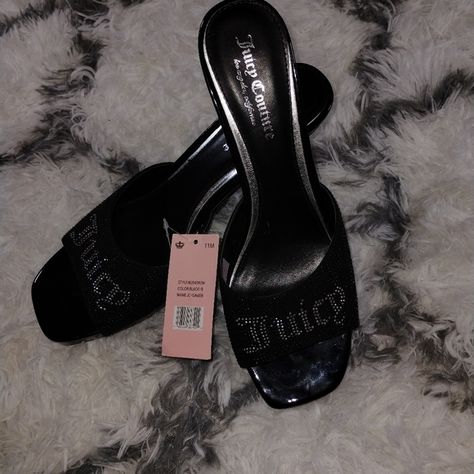 NWT juicy couture heeled sandals Juicy Couture Heels, Juicy Couture Sandals, Juicy Couture Nails, Juicy Couture Clothes, Couture Heels, Couture Nails, Juicy Couture Shoes, 2000s Outfits, Couture Shoes