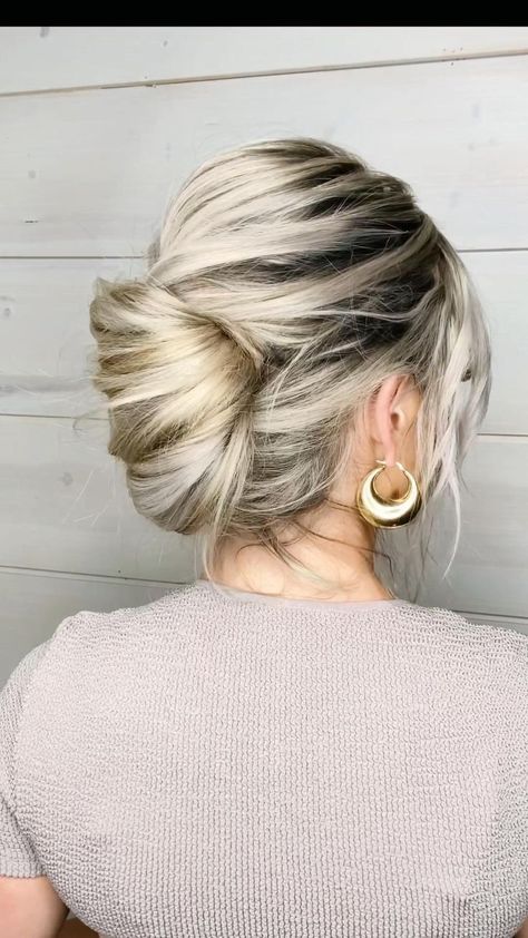 Pin on Hair Videos French Twist Hairstyle, Haircut Curtain, Easy French Twist, Twist Hairstyle, Layers Medium, French Twist Hair, Kadeřnické Trendy, Hair Upstyles, Easy Chic