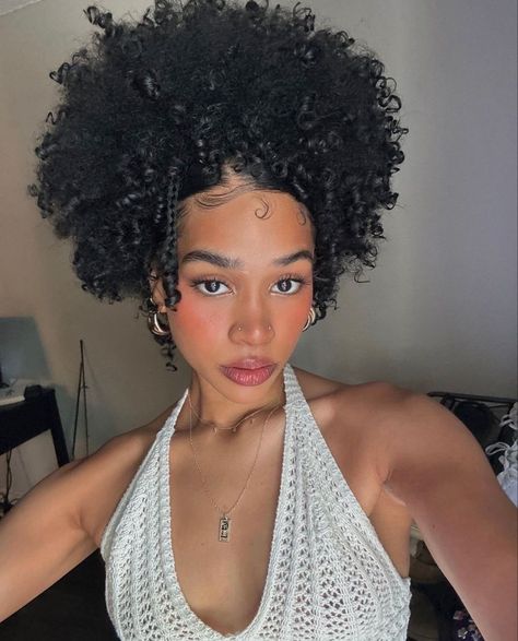 Cute Curly Hairstyles, Mohawk Hairstyles, Curly Hair Styles Easy, Pretty Braided Hairstyles, Hairdos For Curly Hair, Natural Curls Hairstyles, Have Inspiration, Curly Hair Inspiration, Work Hairstyles