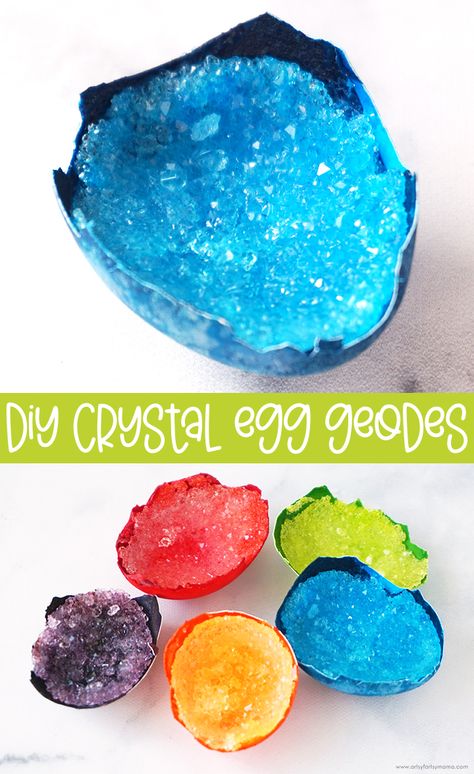 Borax Crystals Easter Eggs, Borax Egg Shell Crystals, Egg Shell Geodes, Egg Carton Geodes, Eggshell Geodes, Geode Crafts, Diy Geodes, Egg Geodes, Diy Fossils