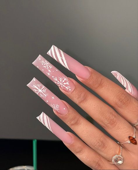 Christmas Pink Nail Designs, Sweater Almond Nails, Winter Acrylic Nails Ideas, Pretty Christmas Nails Acrylic, Simple White Christmas Nails, Pink Winter Nails Acrylic, Long Nails Christmas, White Christmas Nails Acrylic, Winter Nails Long