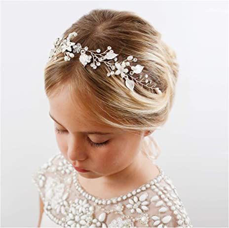 Updo Casual, First Communion Hairstyles, Flower Girl Hair Piece, Pearl Hair Accessories, Communion Hairstyles, Flower Girl Headpiece, Simple Updo, Birthday Party Photography, Silver Head Piece