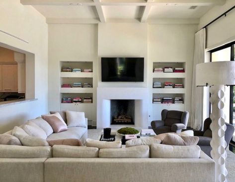 Home Tour of Khloe Kardashian’s Calabasas Property Selling for $18.95M – SheKnows Khloe Kardashian New House, Moroccan Inspired Decor, Kardashian House, Khloe Kardashian House, Luxurious Backyard, Calabasas Homes, Kardashian Home, Khloé Kardashian, Eddie Murphy