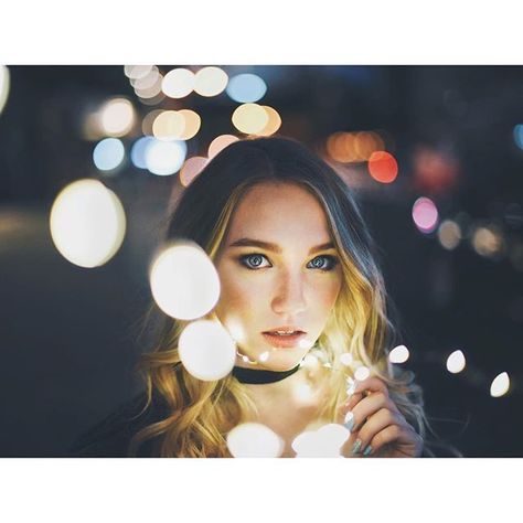 Piercing lights in the dark, make the galaxy ours Gabby Thomas, Fairy Light Photography, Brandon Woelfel, Light Shoot, Night Portrait, Portrait Lighting, Fairy Light, Tumblr Photography, Christmas Photoshoot