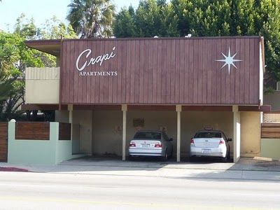 Los Angeles Apartment, Small Apartment Building, Vintage Apartment, Apartment Buildings, Steel Columns, Real Estate Humor, Fun Places To Go, Design Apartment, Apartment Life