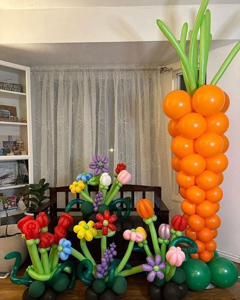 Giant Balloon Carrot & Balloon Flowers - for your Easter decor 🥕❤️🌸 #balloonart #balloondecor #balloonfun #balloonengineer22… | Instagram Balloon Carrot, Carrot Balloon, Balloon Cars, Giant Balloon, Giant Balloons, Balloon Flowers, Balloon Art, Easter Decor, Balloon Decorations