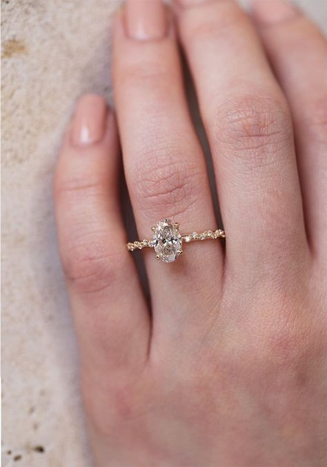 Oval Engagement Ring Twist, Champagne Oval Engagement Ring, Small Oval Engagement Ring, Simple Engagement Rings Gold, Rings 2023, Gold Oval Engagement Ring, Gold Band Engagement Rings, Champagne Diamonds Engagement, Small Engagement Rings