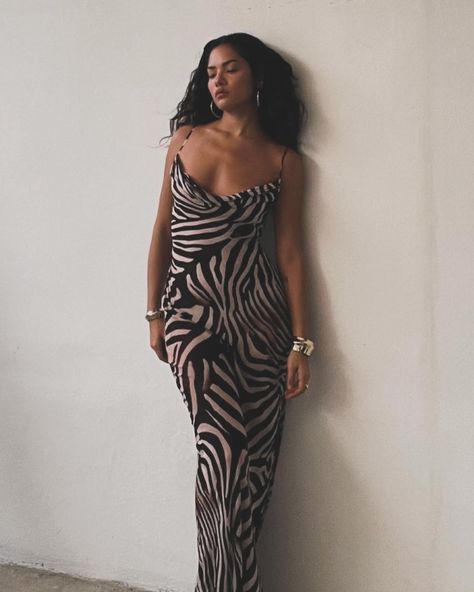 Dresses are like a good book, they always make you feel something. Kleid “Cebrita“ #dress #kleid #kleider #vestido #beachdress #beach #vacay #fashion #fashionstyle #fyp #viraldress #mode #jewelry 2024 Dresses, Feel Something, Zebra Print Dress, Beach Vacay, Elegant Outfits, Elegant Outfit, Beach Dress, Zebra Print, Pretty Things