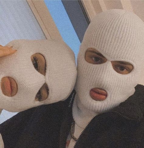 Sky Mask, Thug Girl, Hood Girls, Gangster Girl, Bad Girl Wallpaper, Badass Aesthetic, Mask Girl, Relationship Goals Pictures, Aesthetic Pastel Wallpaper