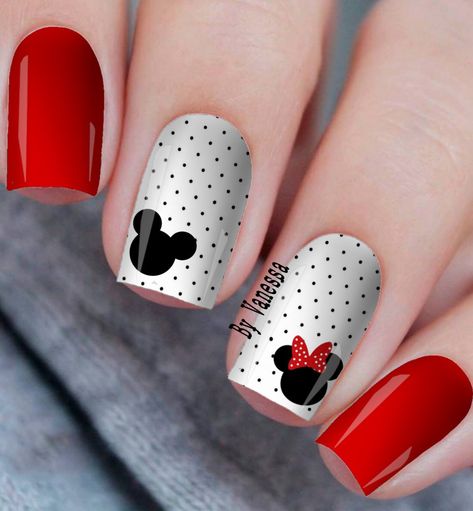 Short Mickey Mouse Nails, Mickey Mouse Nail Art Design, Disney French Nails, Cute Short Spring Nails, Mickey And Minnie Nails, Disney Gel Nails, Minnie Nails, Minnie Mouse Nail Art, Nail Art Designs Valentines