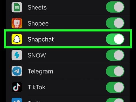 How To Get Snapchat On Apple Watch, Apple Watch Snapchat Story, View Snapchat Stories, Watch Snapchat Story, Men Snapchat, Watch Snapchat, View Snapchat, Watch On Wrist, Apple Watch Games