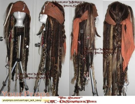 Jack Sparrow Cosplay, Homemade Pirate Costumes, Pirate Halloween Party, Pirate Hair, Jack Sparrow Costume, Female Pirate, Female Pirate Costume, Pirate Outfit, Pirate Fashion